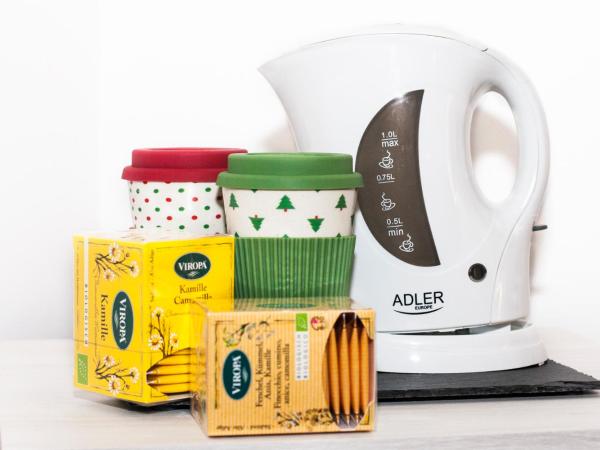 CityWalls Guest House Bergamo : photo 2 de la chambre chambre double avec salle de bains privative extérieure