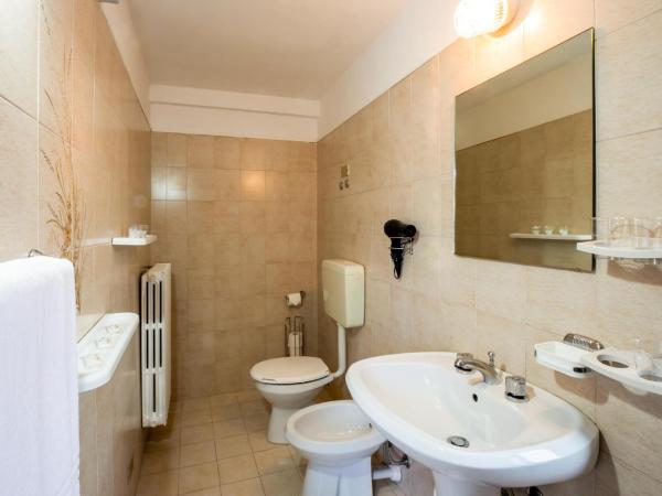 La Belle Epoque : photo 4 de la chambre chambre triple