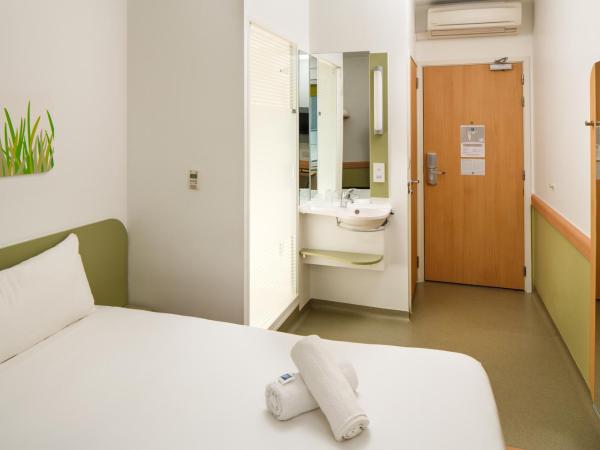 ibis Budget Manchester Centre Pollard Street : photo 10 de la chambre chambre triple standard
