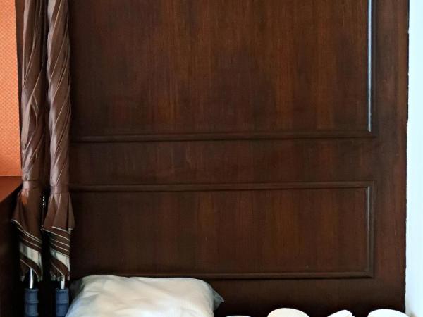 Supicha Pool Access Hotel - SHA Plus : photo 9 de la chambre chambre lits jumeaux avec accès piscine (premier Étage)