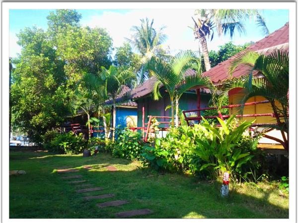 Kohchang 7 seaview bungalow : photo 4 de la chambre bungalow avec ventilateur