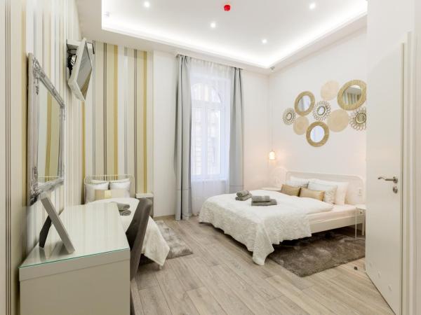 SB Panzió : photo 2 de la chambre chambre triple deluxe