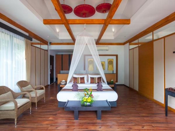 Phi Phi Long Beach Resort & Villa-SHA Extra Plus : photo 1 de la chambre villa avec bassin profond