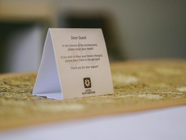 Hotel Northbridge : photo 3 de la chambre chambre lit king-size avec baignoire spa