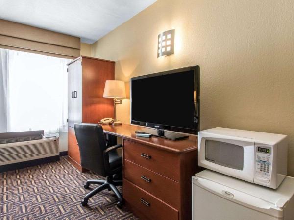 The Douillet by Demeure Hotels : photo 3 de la chambre chambre lit queen-size - accessible aux personnes à mobilité réduite