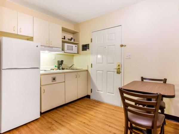 Studio 6 Myrtle Beach, SC : photo 3 de la chambre chambre lit king-size deluxe - fumeurs