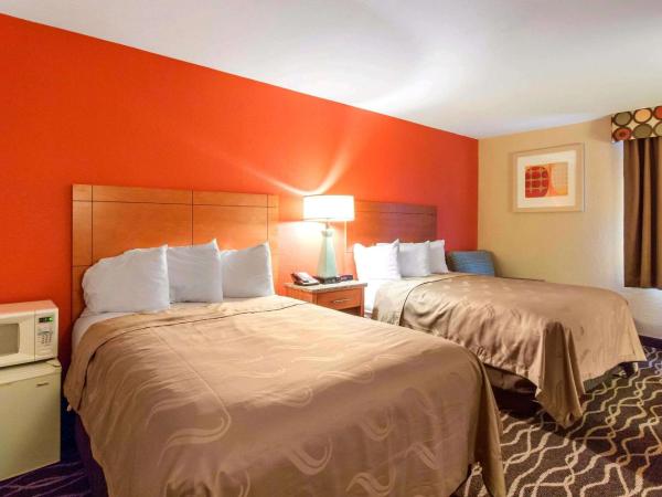 Quality Inn & Suites I-35 near Frost Bank Center : photo 6 de la chambre chambre double avec 2 lits doubles