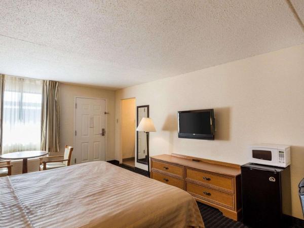 Sunrise Inn & Suites New Orleans : photo 3 de la chambre chambre lit king-size - non-fumeurs