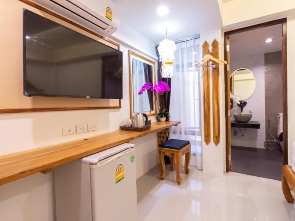 Anumat Premium Budget Hotel : photo 2 de la chambre chambre lits jumeaux supérieure