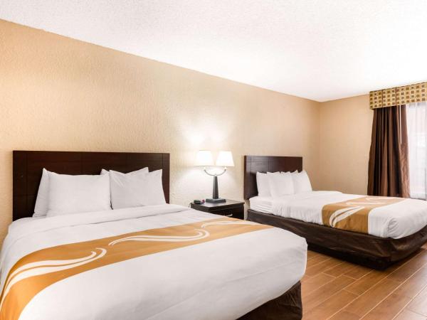 Quality Inn & Suites Orlando Airport : photo 3 de la chambre chambre 2 lits queen-size - non-fumeurs