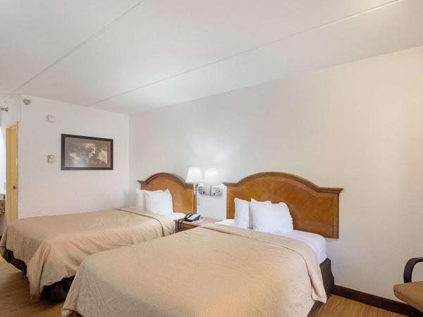 Rodeway Inn Tampa near Busch Gardens-USF : photo 2 de la chambre chambre double avec 2 lits doubles - non-fumeurs