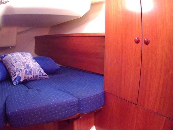 Scugnizza Napoli : photo 2 de la chambre cabine de bateau avec salle de bains commune