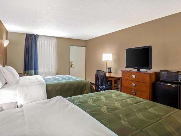 Quality Inn & Suites University Area : photo 4 de la chambre chambre 2 lits queen-size - non-fumeurs