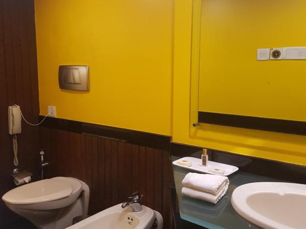 Ramee Guestline Hotel Dadar : photo 7 de la chambre chambre double ou lits jumeaux club