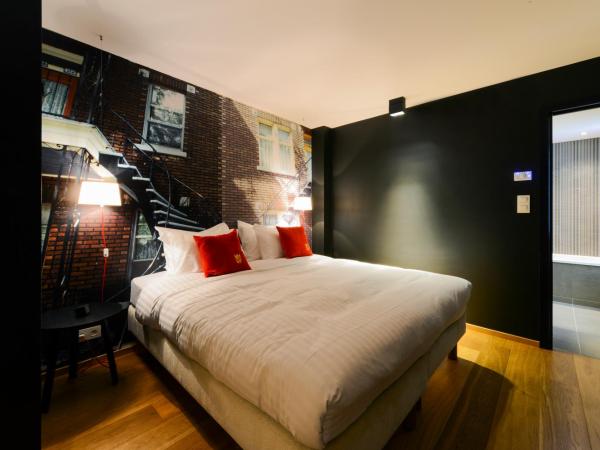 Hotel The Royal Snail : photo 4 de la chambre chambre double de luxe côté piscine