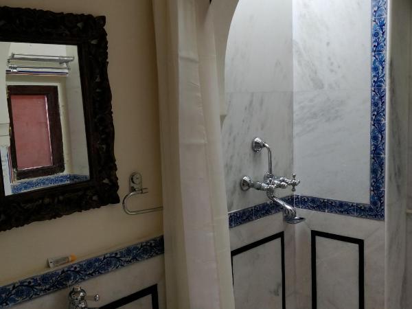 Jaipur Haveli : photo 7 de la chambre chambre double deluxe avec baignoire