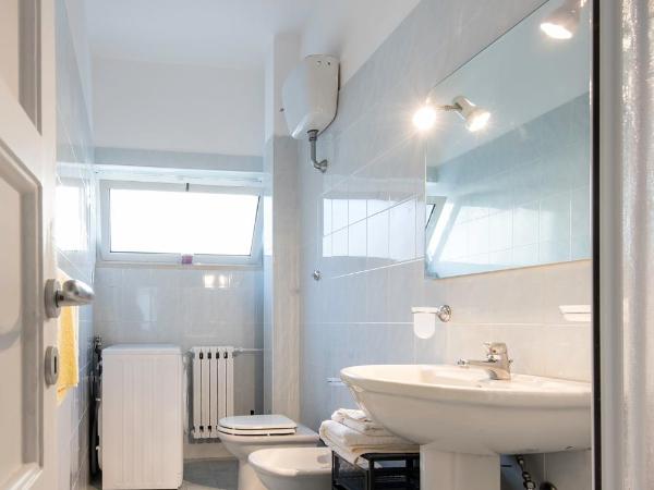 Archita Guest House : photo 10 de la chambre chambre double ou lits jumeaux avec salle de bains privative externe