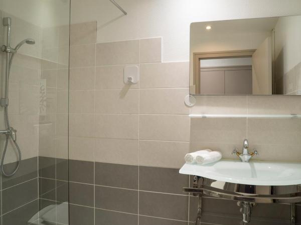 Hôtel O'Nice Saintes : photo 2 de la chambre chambre double