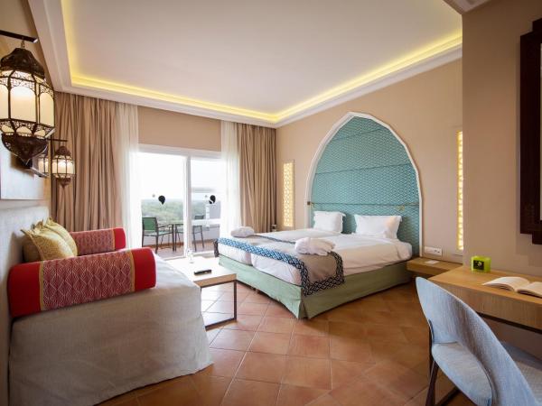 ROBINSON AGADIR - All Inclusive : photo 1 de la chambre chambre double ou lits jumeaux - vue partielle sur mer