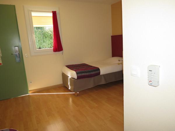Abbys Hotel : photo 4 de la chambre chambre lits jumeaux pour personnes  mobilit rduite