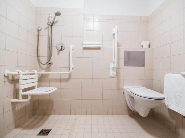 Stacja Nowa Gdynia Bed & Breakfast : photo 4 de la chambre chambre triple - accessible aux personnes à mobilité réduite