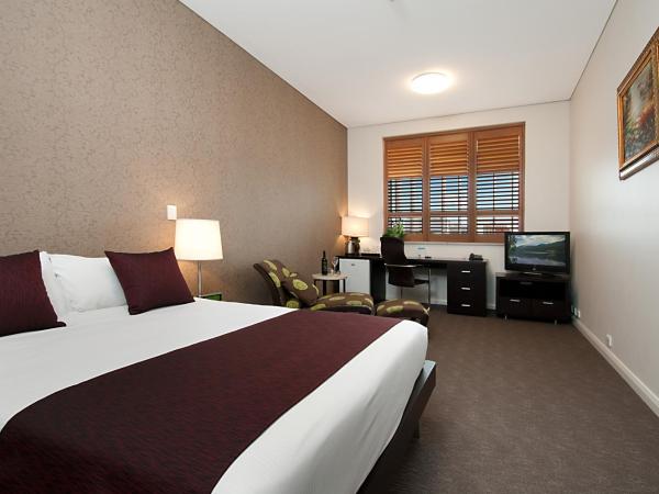Adabco Boutique Hotel Adelaide : photo 1 de la chambre chambre lit queen-size premium