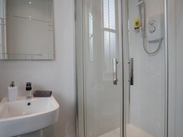 Kingsley Guest House : photo 3 de la chambre chambre simple avec douche 