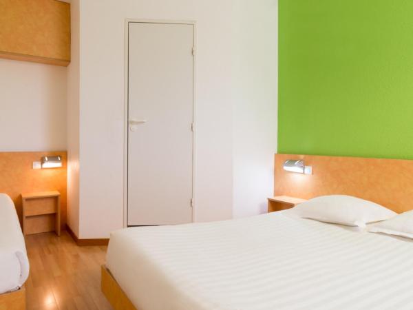 The Originals Access, Hôtel Saint-Flour : photo 1 de la chambre chambre triple