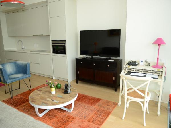 Ataköy Marina Park Hotel Residence : photo 4 de la chambre appartement familial 1 chambre - vue partielle sur port de plaisance