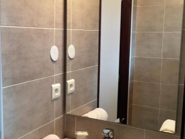 Le Maset en Camargue : photo 9 de la chambre chambre double – vue sur lac