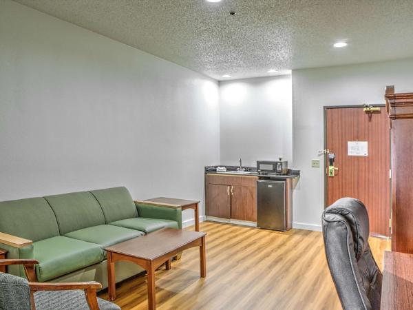 Motel 6-Dallas, TX - Northwest : photo 1 de la chambre suite lit queen-size – non-fumeurs