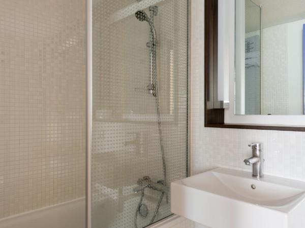 The Originals City, Hôtel Le Gayant, Douai : photo 9 de la chambre chambre double standard