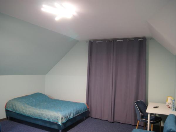 Villa Tymotka : photo 4 de la chambre chambre double ou lits jumeaux avec salle de bains