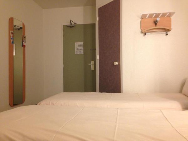 ibis Budget Caen Centre Gare : photo 10 de la chambre chambre lits jumeaux