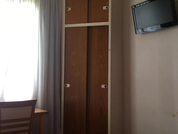 Hotel Rey : photo 2 de la chambre chambre simple supérieure