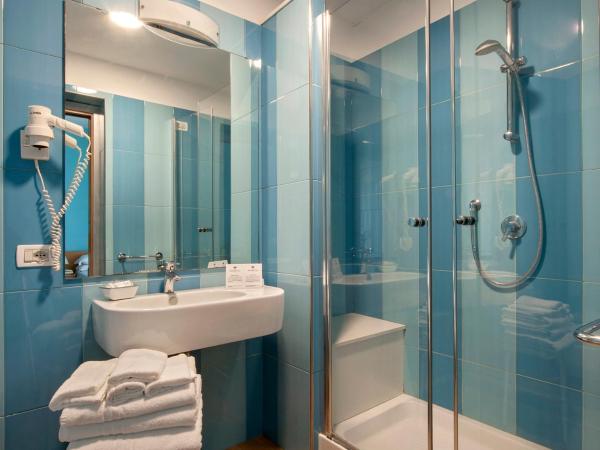 Hotel Del Corso : photo 1 de la chambre chambre quintuple