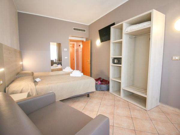 Hotel Miramonti : photo 6 de la chambre chambre triple