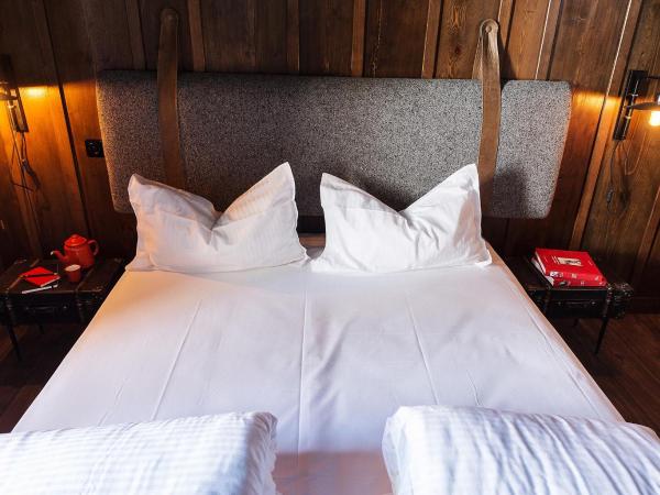 Refuge du Montenvers : photo 4 de la chambre chambre double ou lits jumeaux - vue sur montagnes