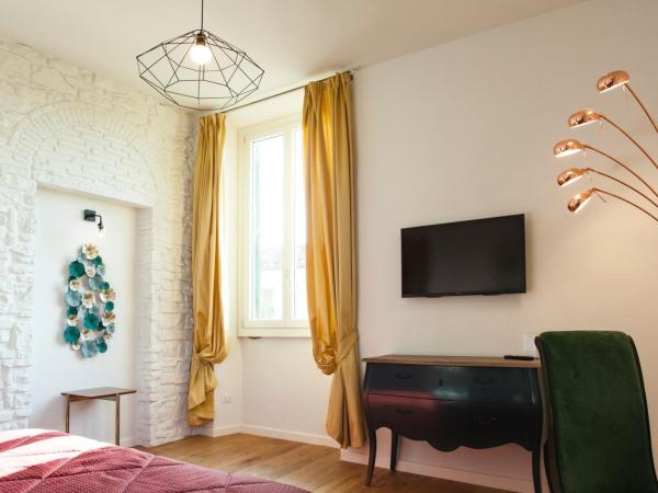 Hotel St. James : photo 9 de la chambre chambre double ou lits jumeaux deluxe - vue sur ville