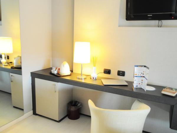 Hotel Maggiore : photo 10 de la chambre chambre double