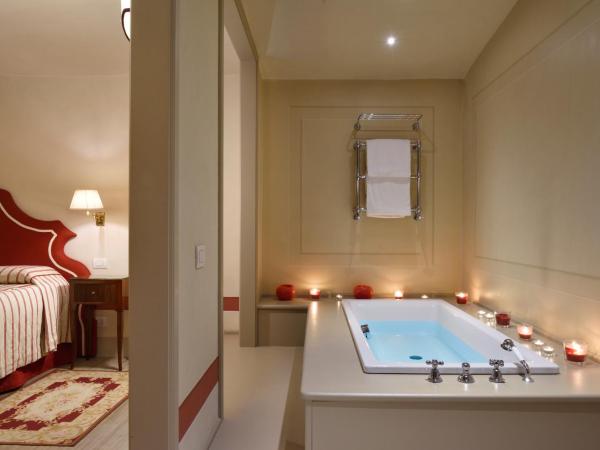 Palazzo Niccolini al Duomo Residenza D'Epoca : photo 4 de la chambre chambre deluxe double ou lits jumeaux