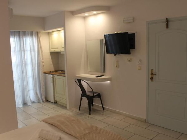 Vasilikos Studios : photo 3 de la chambre studio Économique (3 adultes)