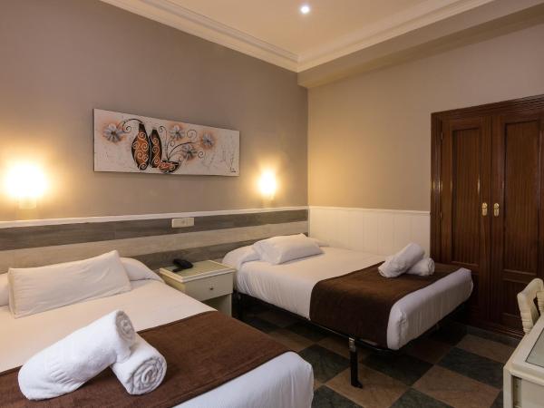 Hotel Mexico : photo 2 de la chambre chambre triple