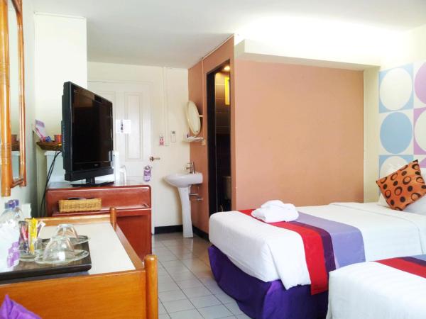 Sawasdee Sukhumvit Inn : photo 3 de la chambre chambre deluxe double ou lits jumeaux