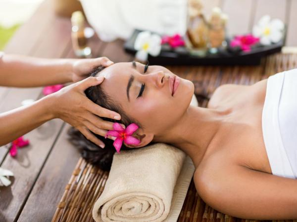 Grand Mercure Yogyakarta Adi Sucipto : photo 8 de la chambre chambre lit king-size supérieure premium