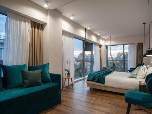 B4B Athens Signature Hotel : photo 1 de la chambre suite style de vie - vue sur acropole