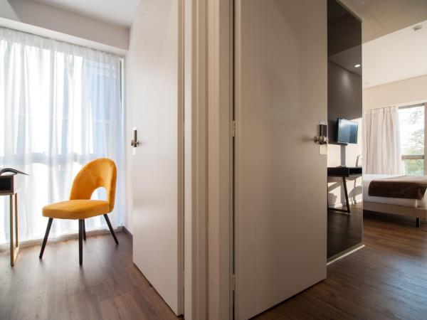 B4B Athens Signature Hotel : photo 1 de la chambre suite style de vie 2 chambres - vue sur ville