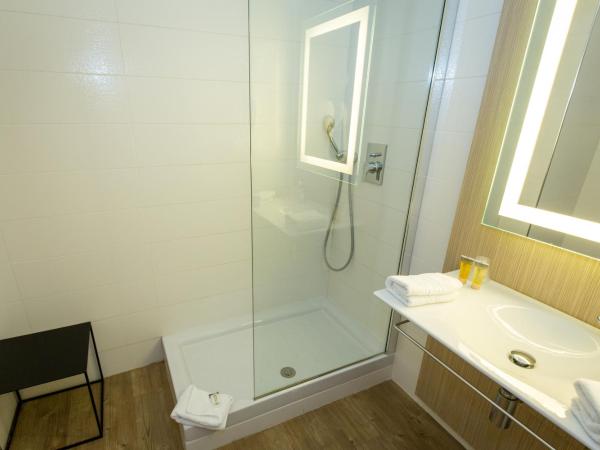 SOWELL HOTELS Saint Tropez : photo 5 de la chambre chambre double