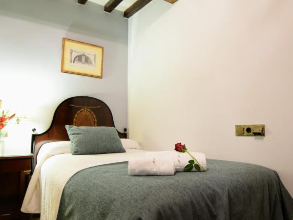 Hospedium Plaza Mayor Salamanca : photo 3 de la chambre chambre simple