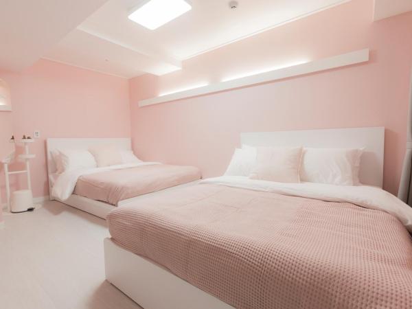 MJ Stay 2 : photo 4 de la chambre chambre familiale standard